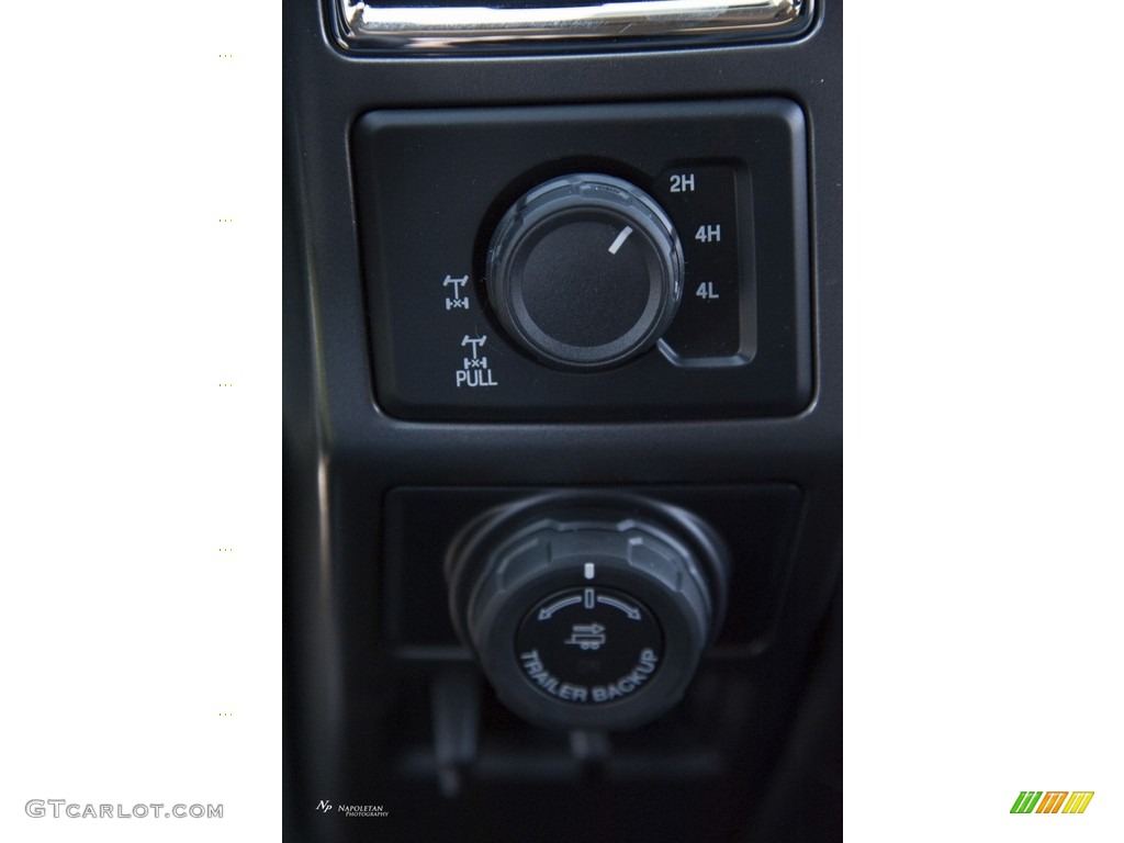 2016 F150 XLT SuperCab 4x4 - Magnetic / Medium Earth Gray photo #12