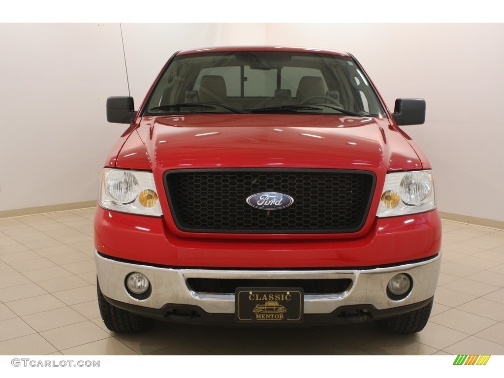 2006 F150 XLT SuperCab 4x4 - Bright Red / Tan photo #2