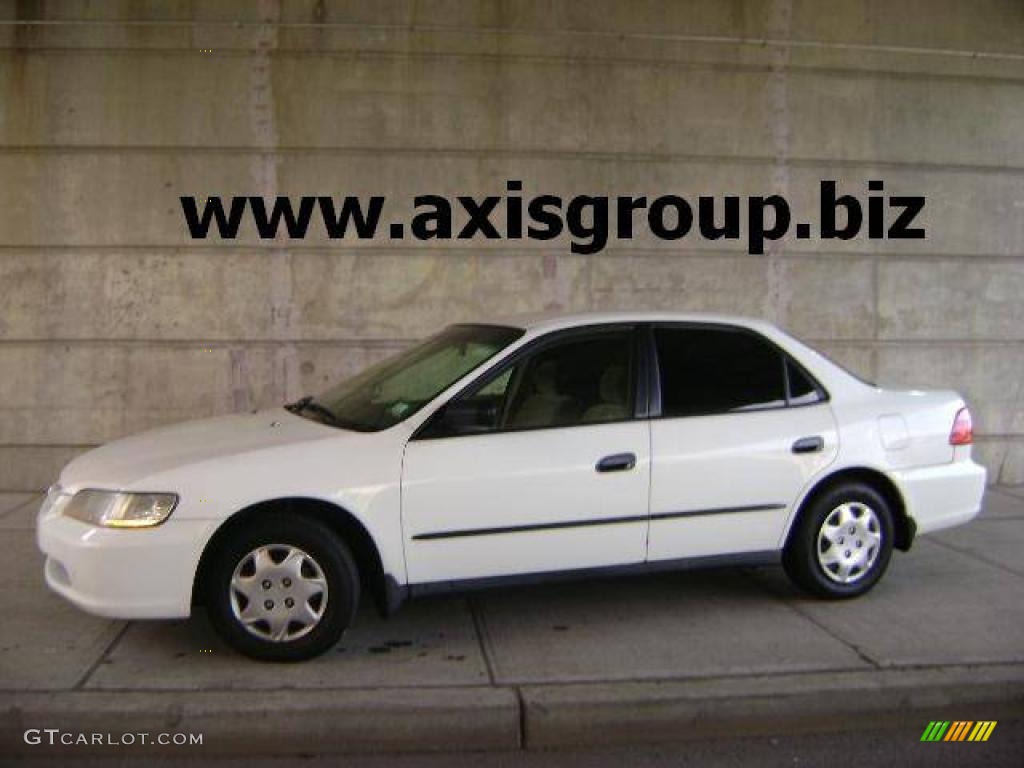 1999 Accord DX Sedan - Taffeta White / Ivory photo #1