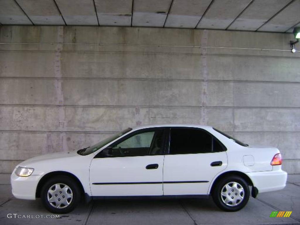 1999 Accord DX Sedan - Taffeta White / Ivory photo #3