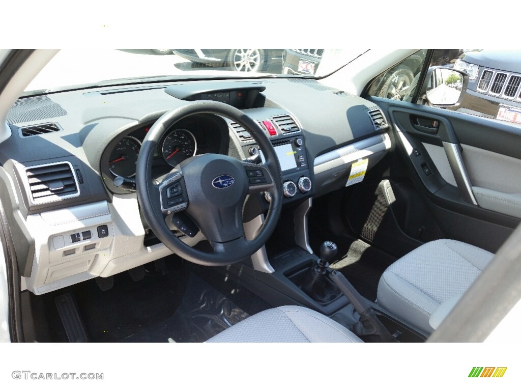 2016 Subaru Forester 2.5i Interior Color Photos