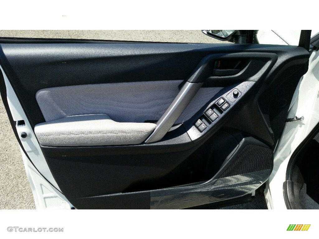 2016 Subaru Forester 2.5i Gray Door Panel Photo #113794139