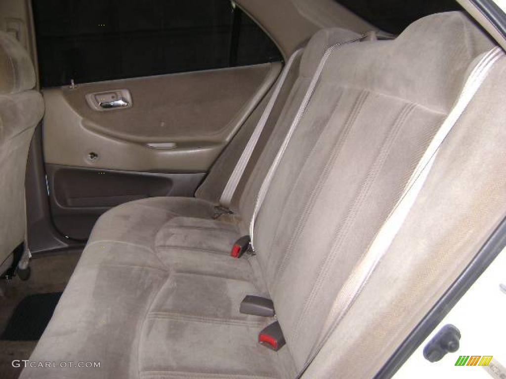 1999 Accord DX Sedan - Taffeta White / Ivory photo #17