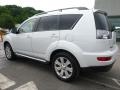 Diamond White Pearl - Outlander SE AWD Photo No. 3