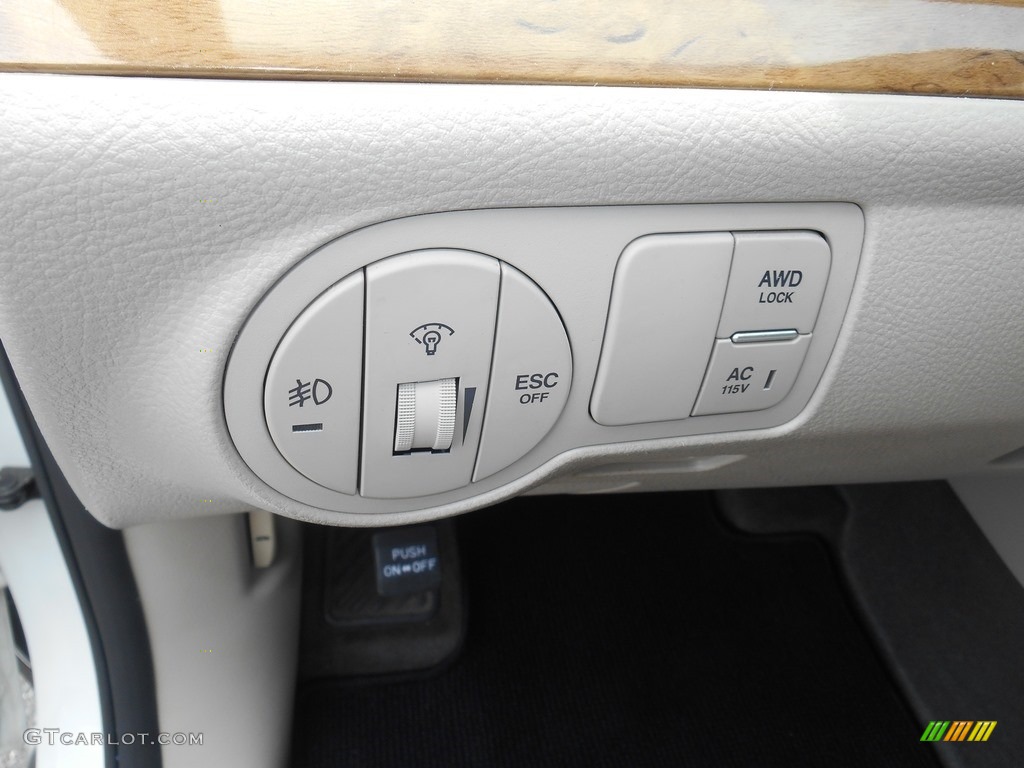 2012 Veracruz Limited AWD - Stone White / Beige photo #8