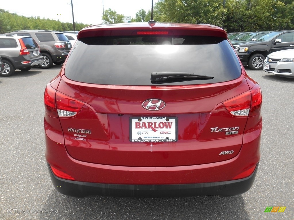 2010 Tucson Limited AWD - Garnet Red / Taupe photo #3