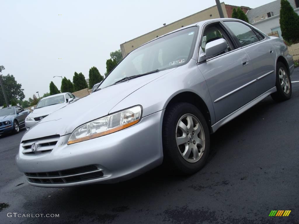 2002 Accord EX Sedan - Satin Silver Metallic / Quartz Gray photo #2