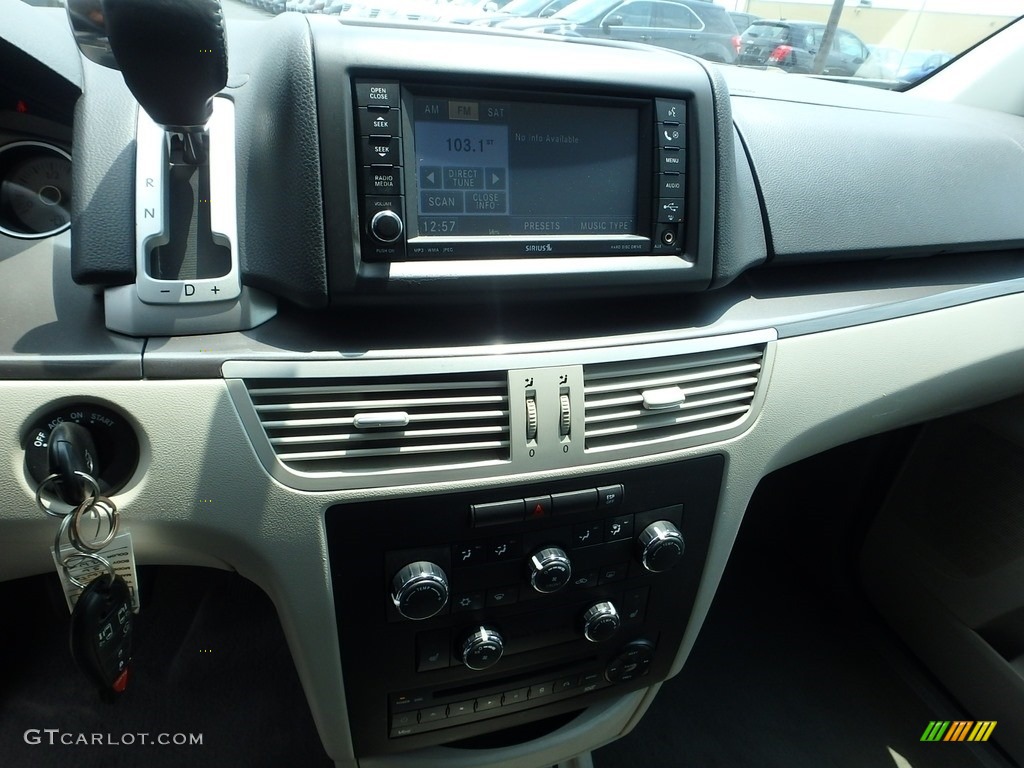 2010 Routan SE - Antigua Blue Metallic / Aero Gray photo #13