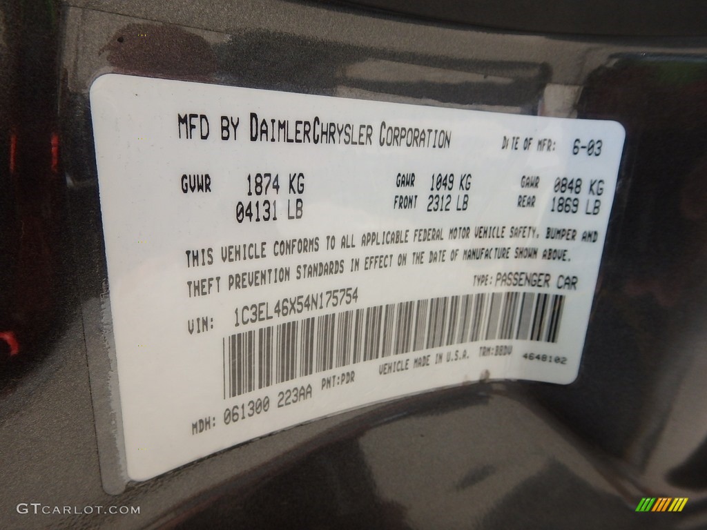 2004 Sebring LX Sedan - Graphite Metallic / Dark Slate Gray photo #14