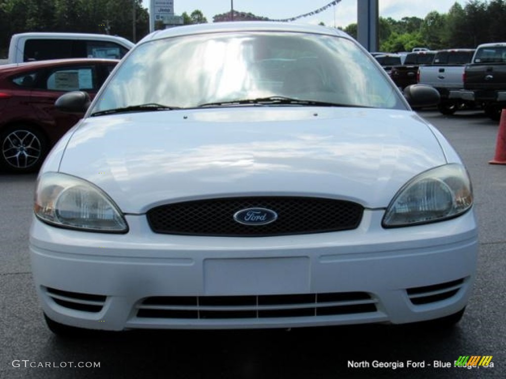 2007 Taurus SE - Vibrant White / Medium/Dark Flint photo #9