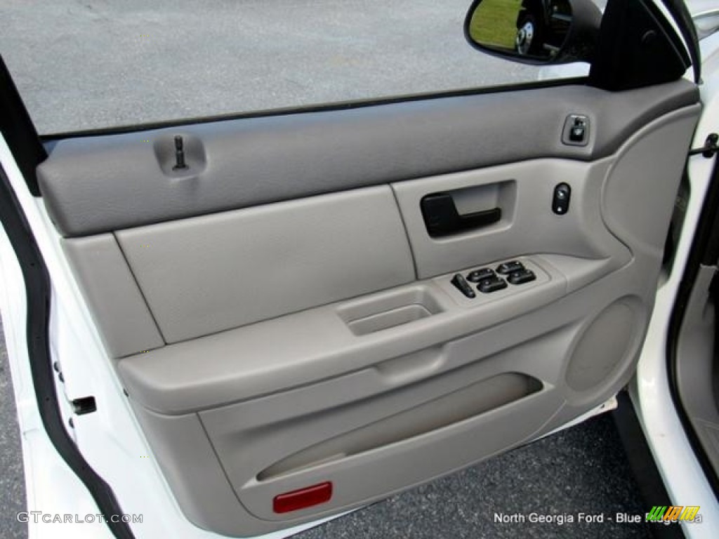 2007 Taurus SE - Vibrant White / Medium/Dark Flint photo #12