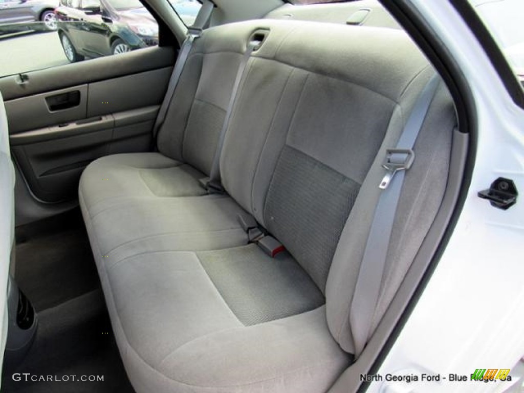2007 Taurus SE - Vibrant White / Medium/Dark Flint photo #18