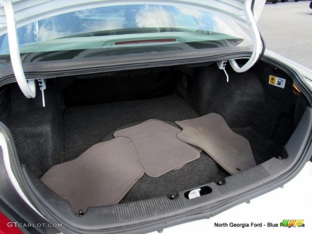 2007 Taurus SE - Vibrant White / Medium/Dark Flint photo #21