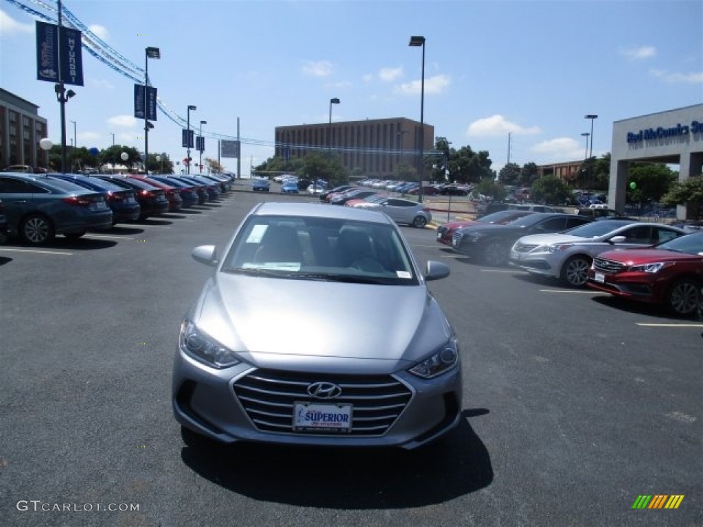 2017 Elantra SE - Gray / Gray photo #2
