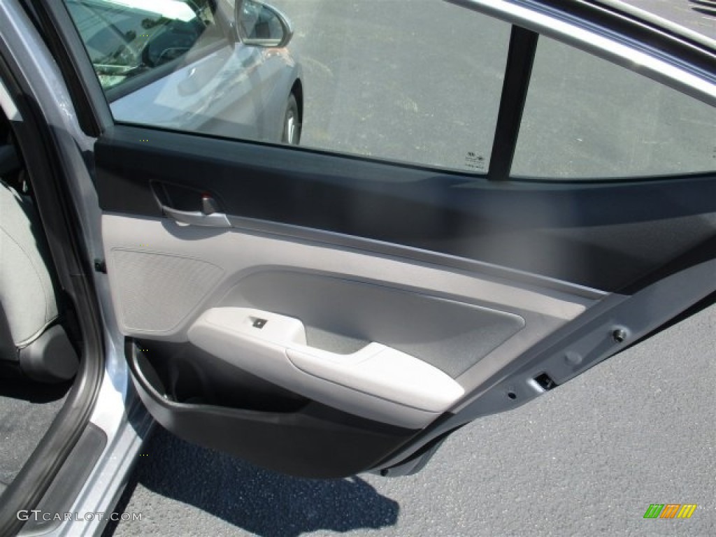 2017 Elantra SE - Gray / Gray photo #13