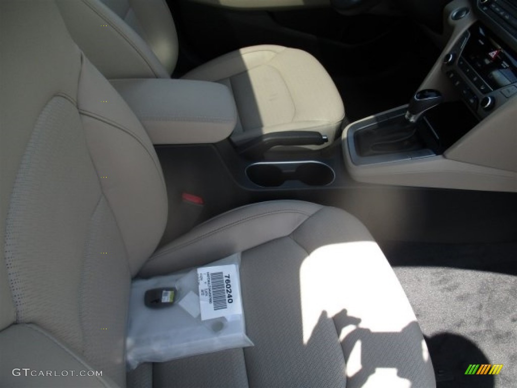 2017 Elantra Limited - Red / Beige photo #12