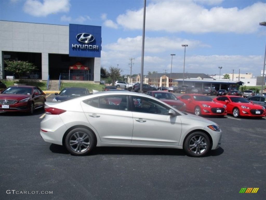2017 Elantra SE - Beige / Beige photo #8