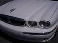 2003 White Onyx Jaguar X-Type 2.5  photo #10