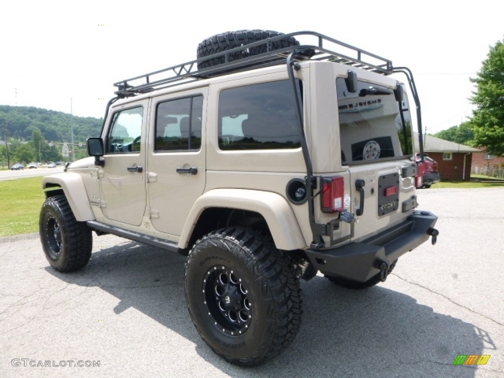 2016 Wrangler Unlimited Sahara 4x4 - Mojave Sand / Black photo #5