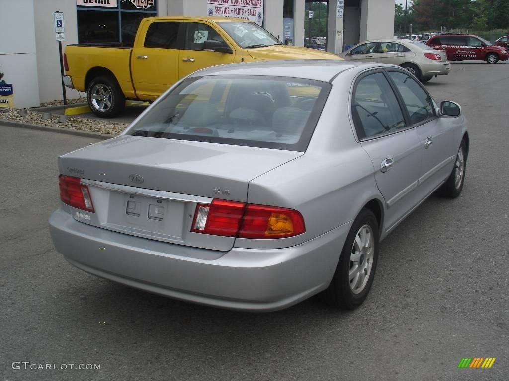 2002 Optima SE V6 - Crystal Silver / Gray photo #2