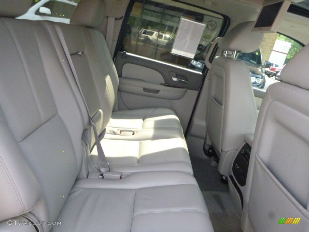 2011 Suburban LT 4x4 - Sheer Silver Metallic / Light Cashmere/Dark Cashmere photo #4