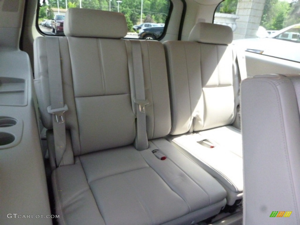 2011 Suburban LT 4x4 - Sheer Silver Metallic / Light Cashmere/Dark Cashmere photo #5