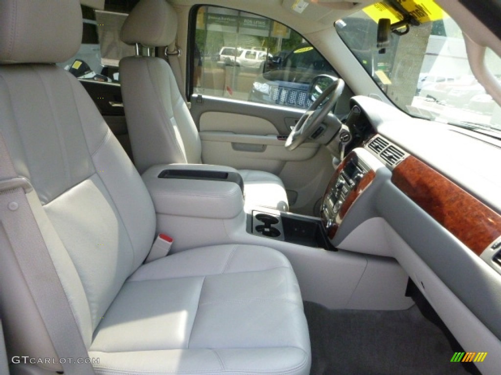 2011 Suburban LT 4x4 - Sheer Silver Metallic / Light Cashmere/Dark Cashmere photo #7