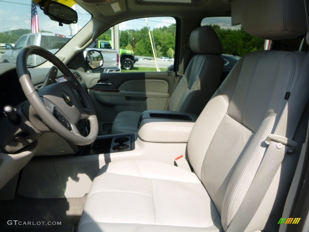 2011 Suburban LT 4x4 - Sheer Silver Metallic / Light Cashmere/Dark Cashmere photo #16