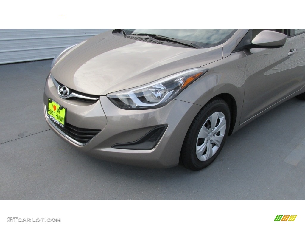 2016 Elantra SE - Desert Bronze / Beige photo #7