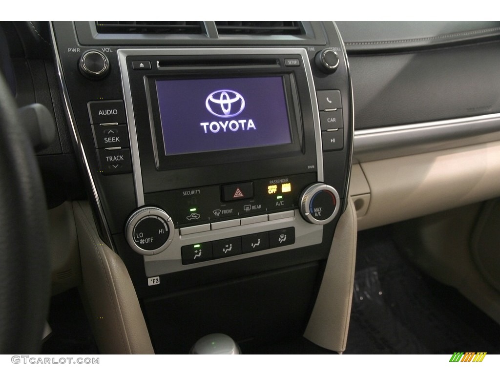 2013 Camry LE - Champagne Mica / Ivory photo #8