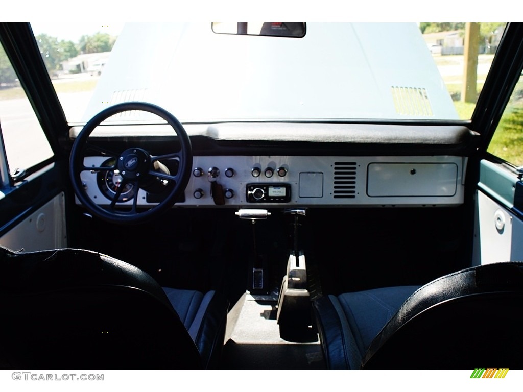 1970 Ford Bronco Sport Wagon Black Dashboard Photo #113844460