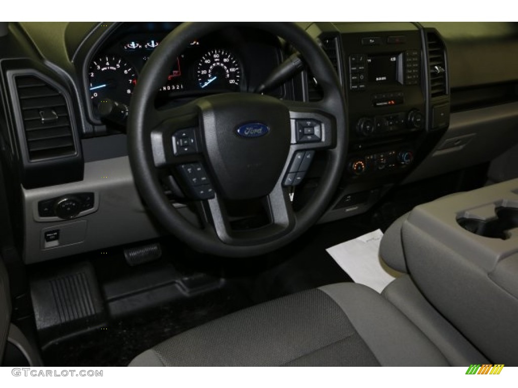 2016 F150 XL Regular Cab 4x4 - Oxford White / Medium Earth Gray photo #9