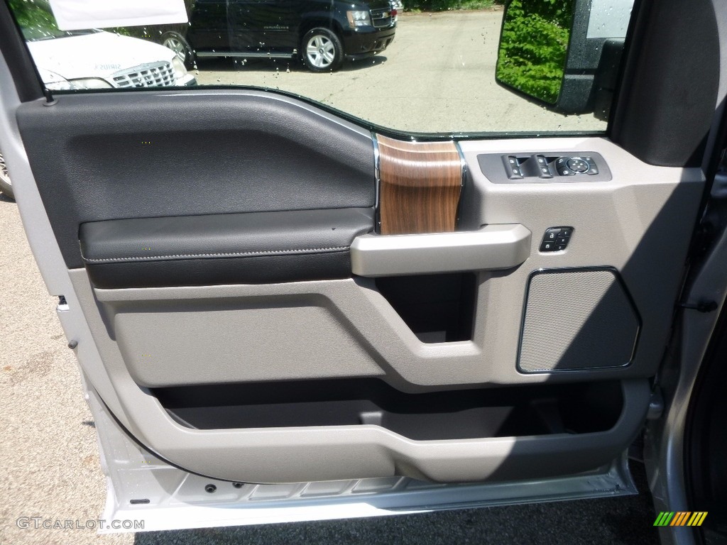 2016 F150 Lariat SuperCrew 4x4 - Ingot Silver / Medium Earth Gray photo #13