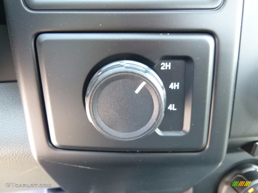 2016 F150 XL Regular Cab 4x4 - Oxford White / Medium Earth Gray photo #17