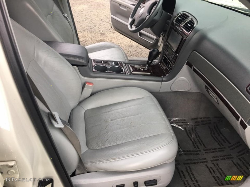2005 LS V8 - Ceramic White Pearlescent / Shale/Dove photo #13