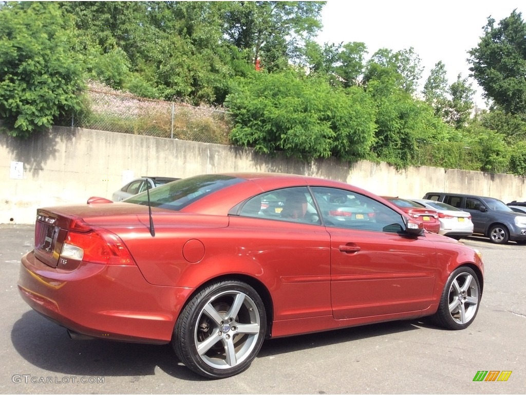 2011 C70 T5 - Flamenco Red Metallic / Cranberry Leather/Off Black photo #4