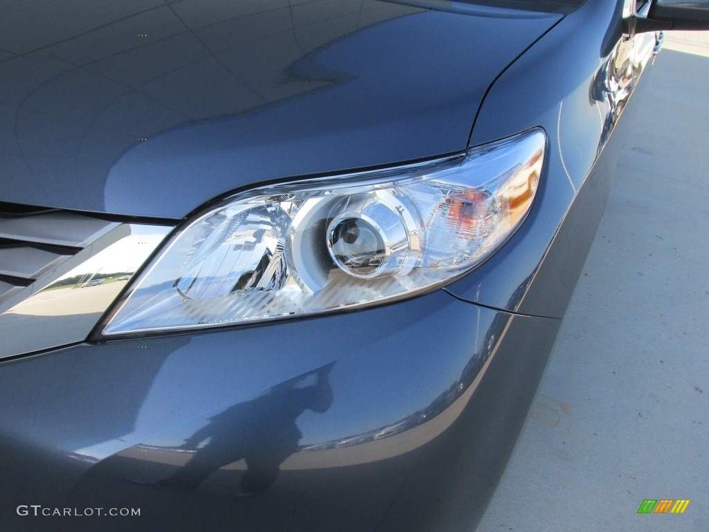 2016 Sienna XLE - Shoreline Blue Pearl / Ash photo #9