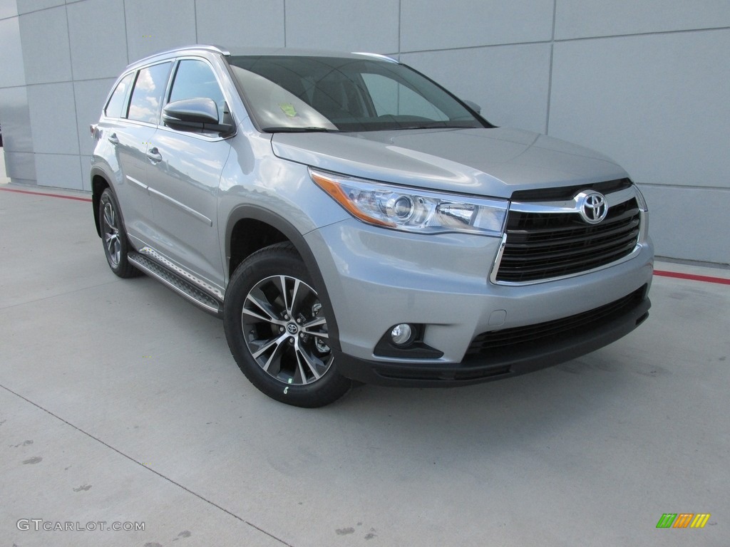 2016 Highlander XLE - Silver Sky Metallic / Black photo #2