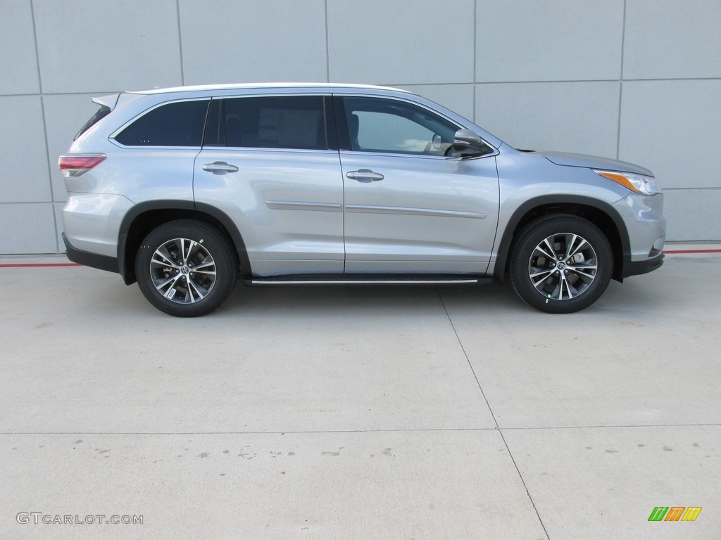 2016 Highlander XLE - Silver Sky Metallic / Black photo #3