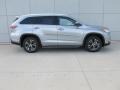 2016 Silver Sky Metallic Toyota Highlander XLE  photo #3