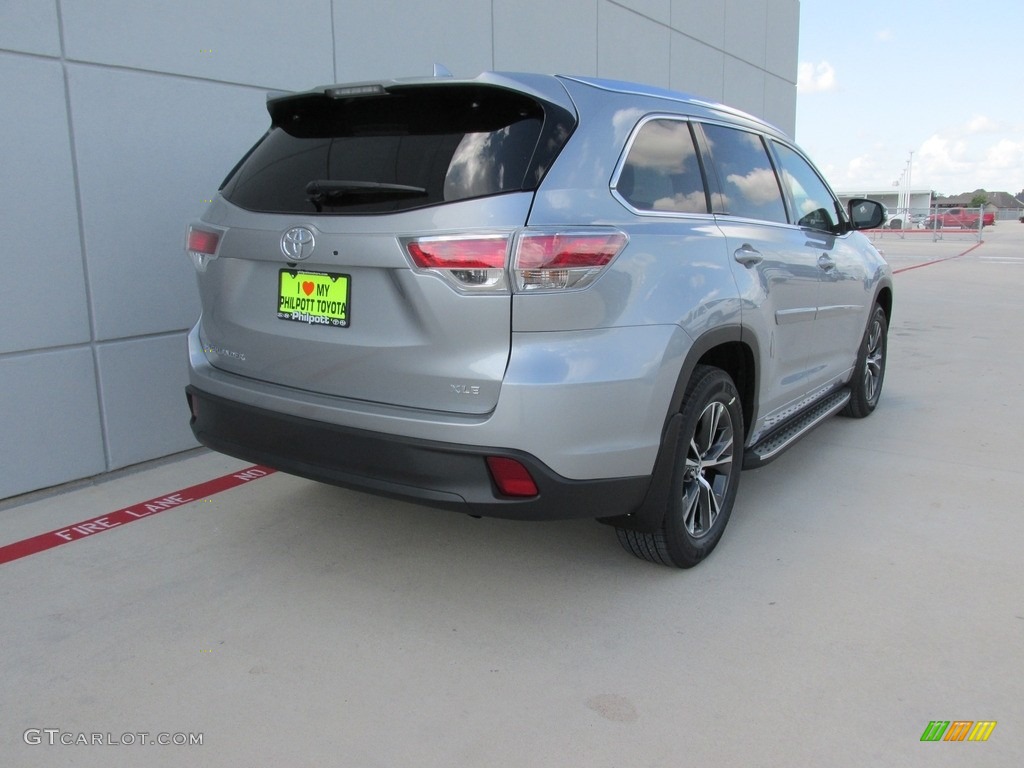 2016 Highlander XLE - Silver Sky Metallic / Black photo #4
