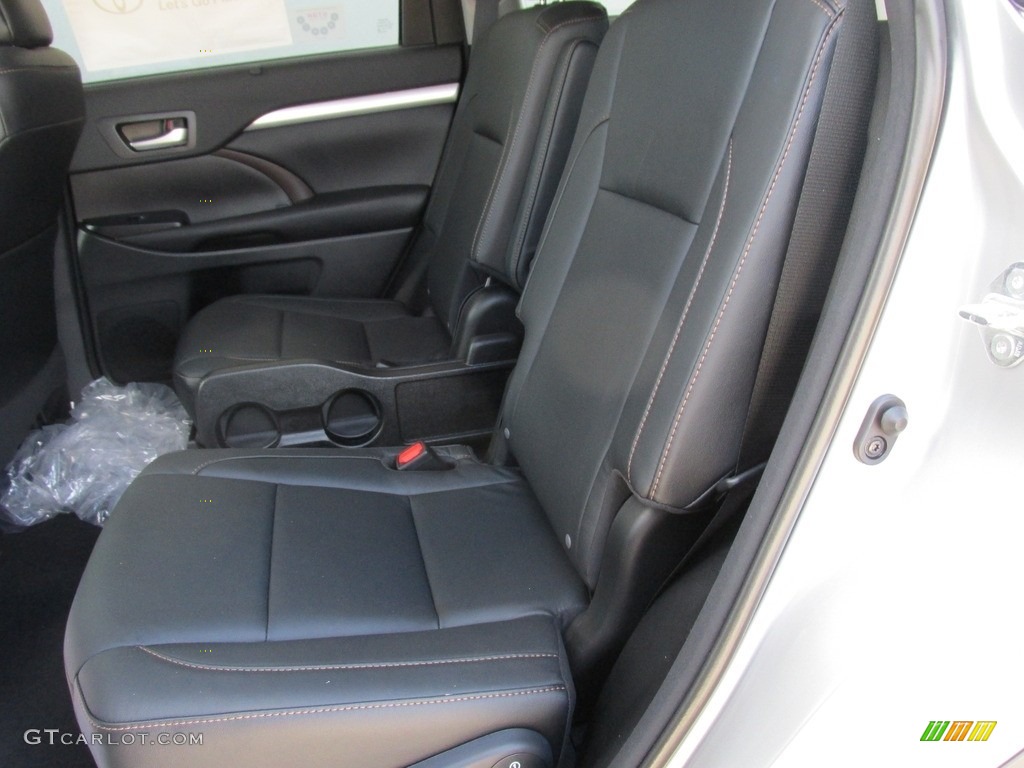 2016 Highlander XLE - Silver Sky Metallic / Black photo #20