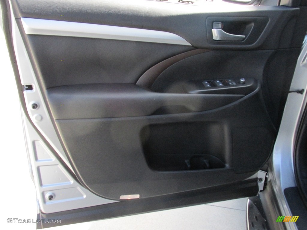2016 Highlander XLE - Silver Sky Metallic / Black photo #21