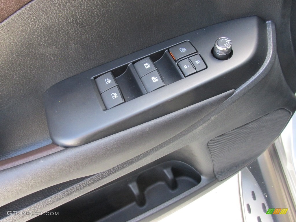 2016 Highlander XLE - Silver Sky Metallic / Black photo #22