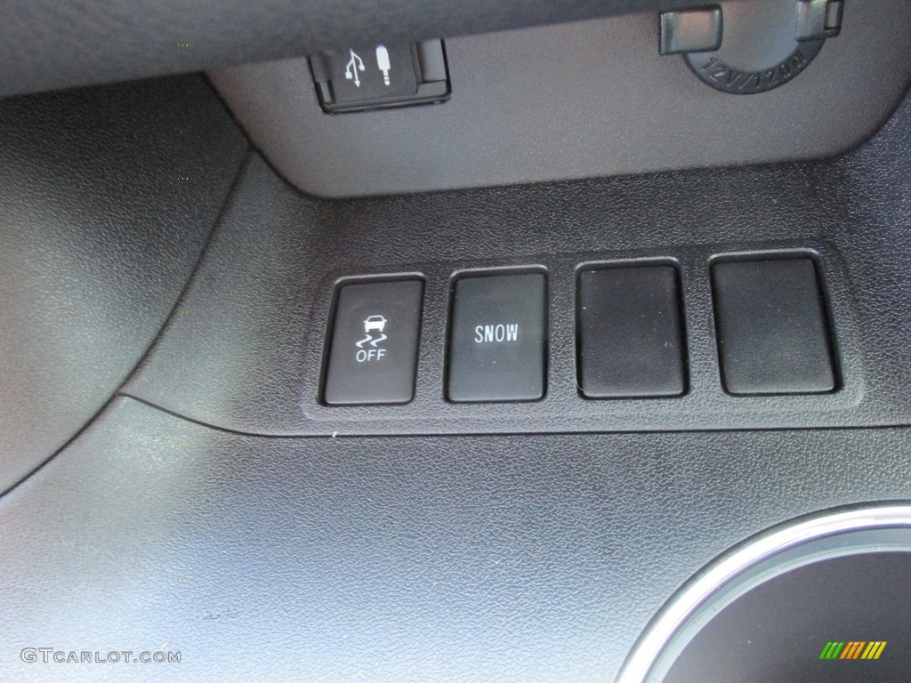 2016 Highlander XLE - Silver Sky Metallic / Black photo #30
