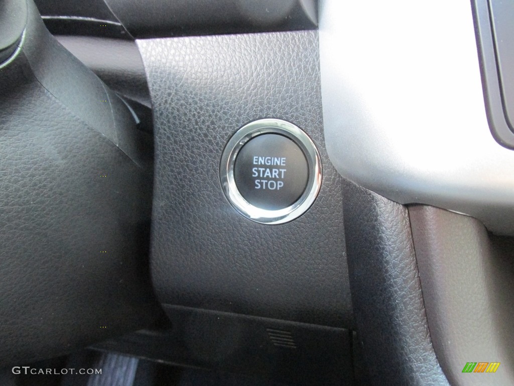 2016 Highlander XLE - Silver Sky Metallic / Black photo #33