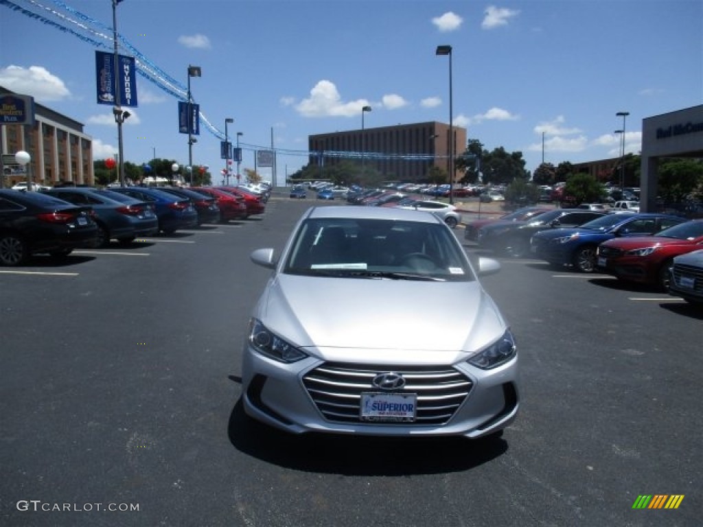 2017 Elantra SE - Silver / Gray photo #2