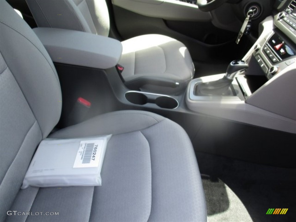 2017 Elantra SE - Silver / Gray photo #20