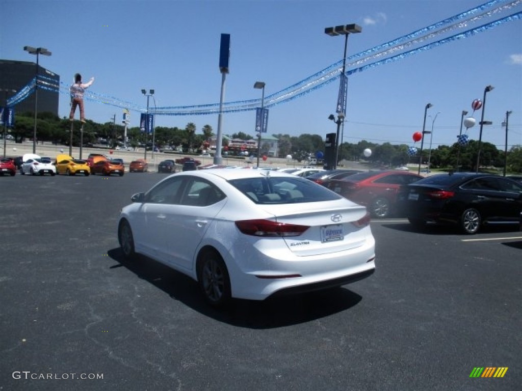 2017 Elantra SE - White / Gray photo #6