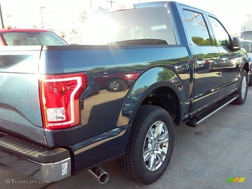 2016 F150 XLT SuperCrew - Blue Jeans / Medium Earth Gray photo #31